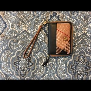 Wristlet wallet